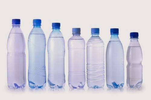 Thận trọng với chai nhựa để tránh độc hại